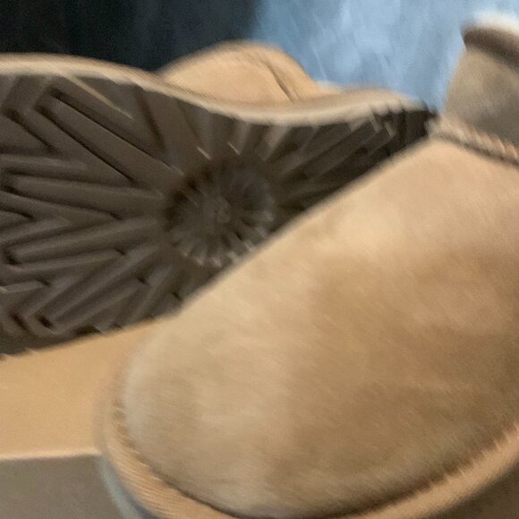 UGG Tazz Slipper SAND NWOT - Picture 4 of 4